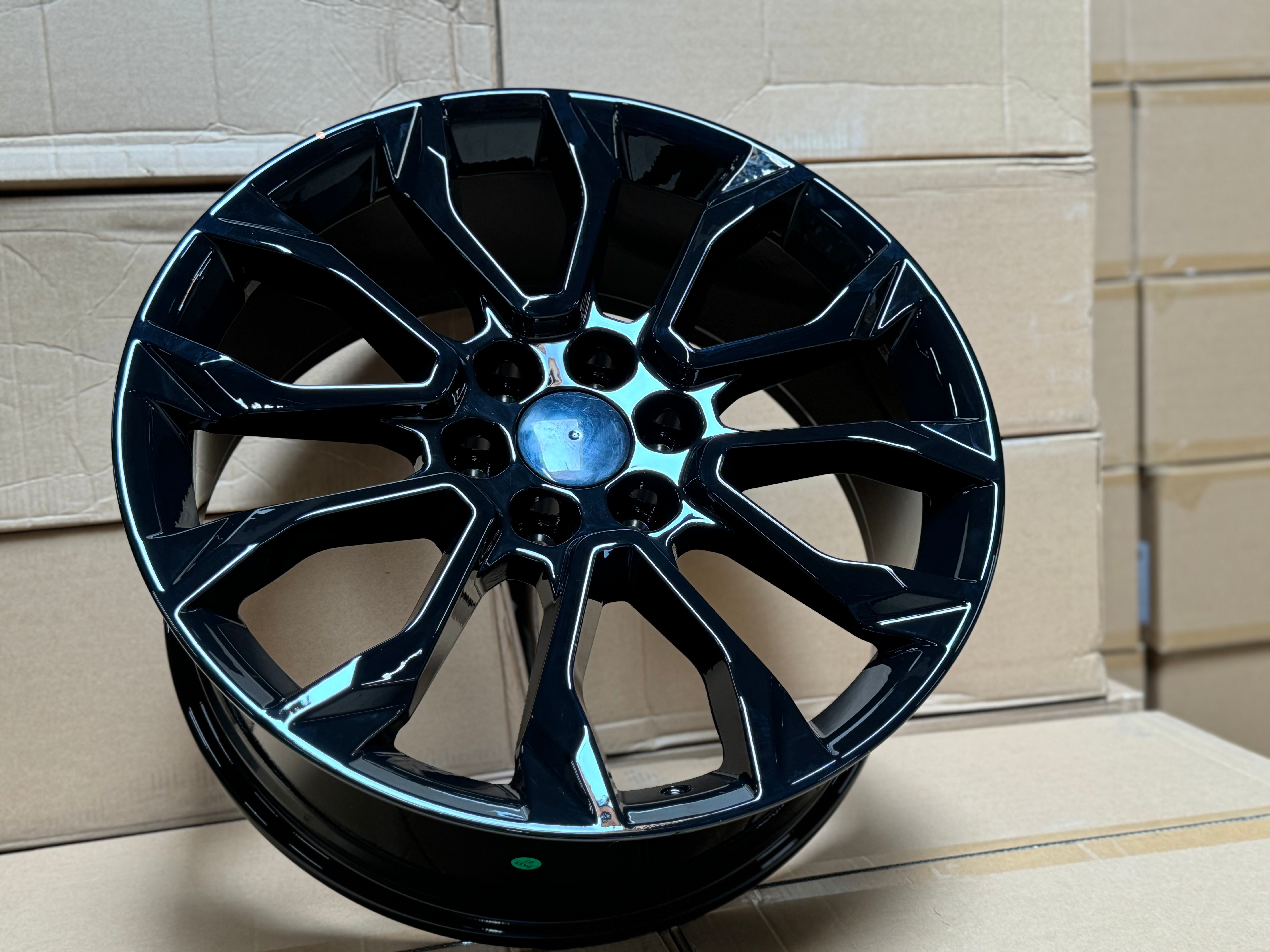 GM07 Gloss Black Wheels for GM | 22"