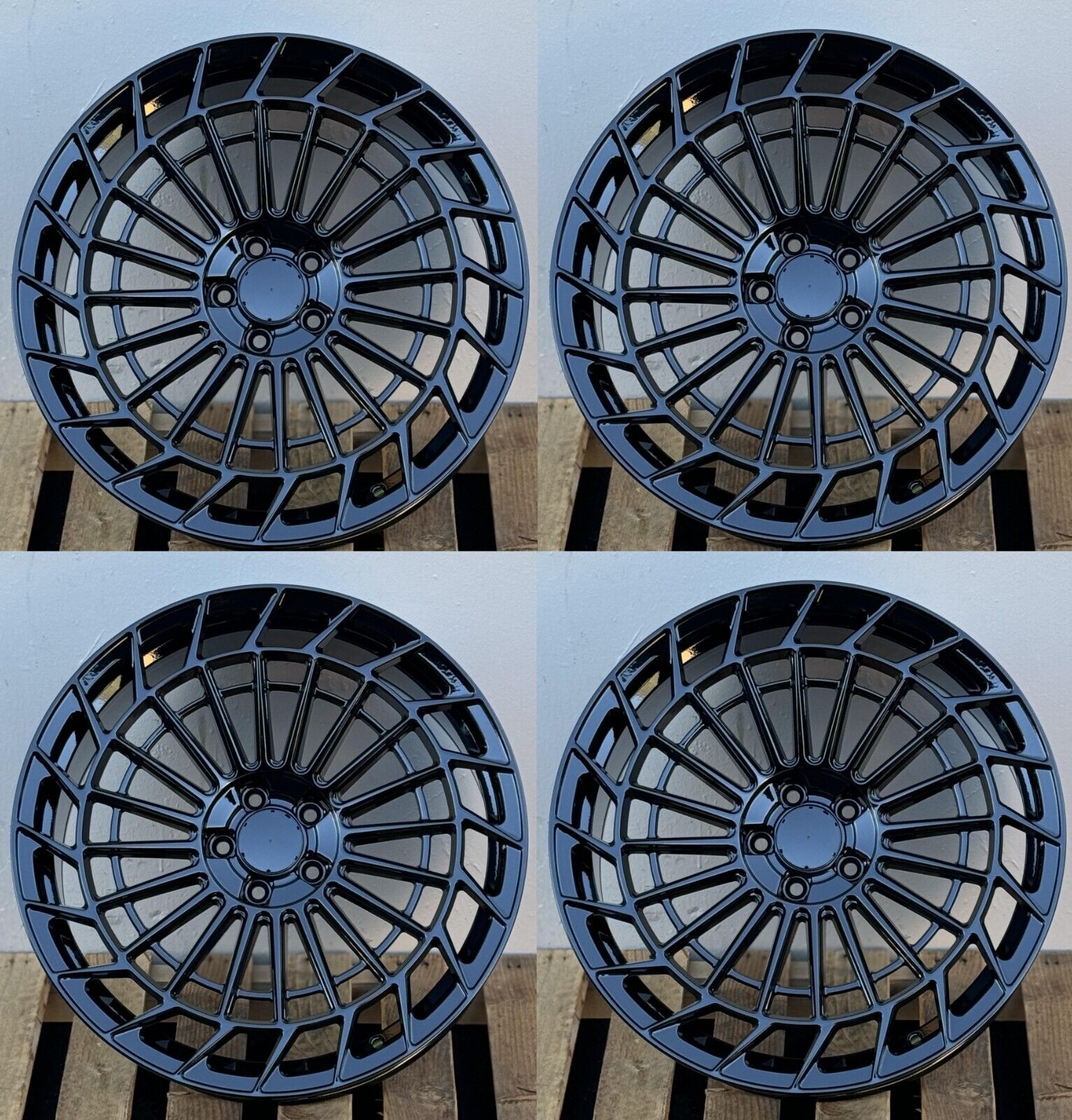 MB022 Gloss Black Wheels for Mercedes-Benz | 21"