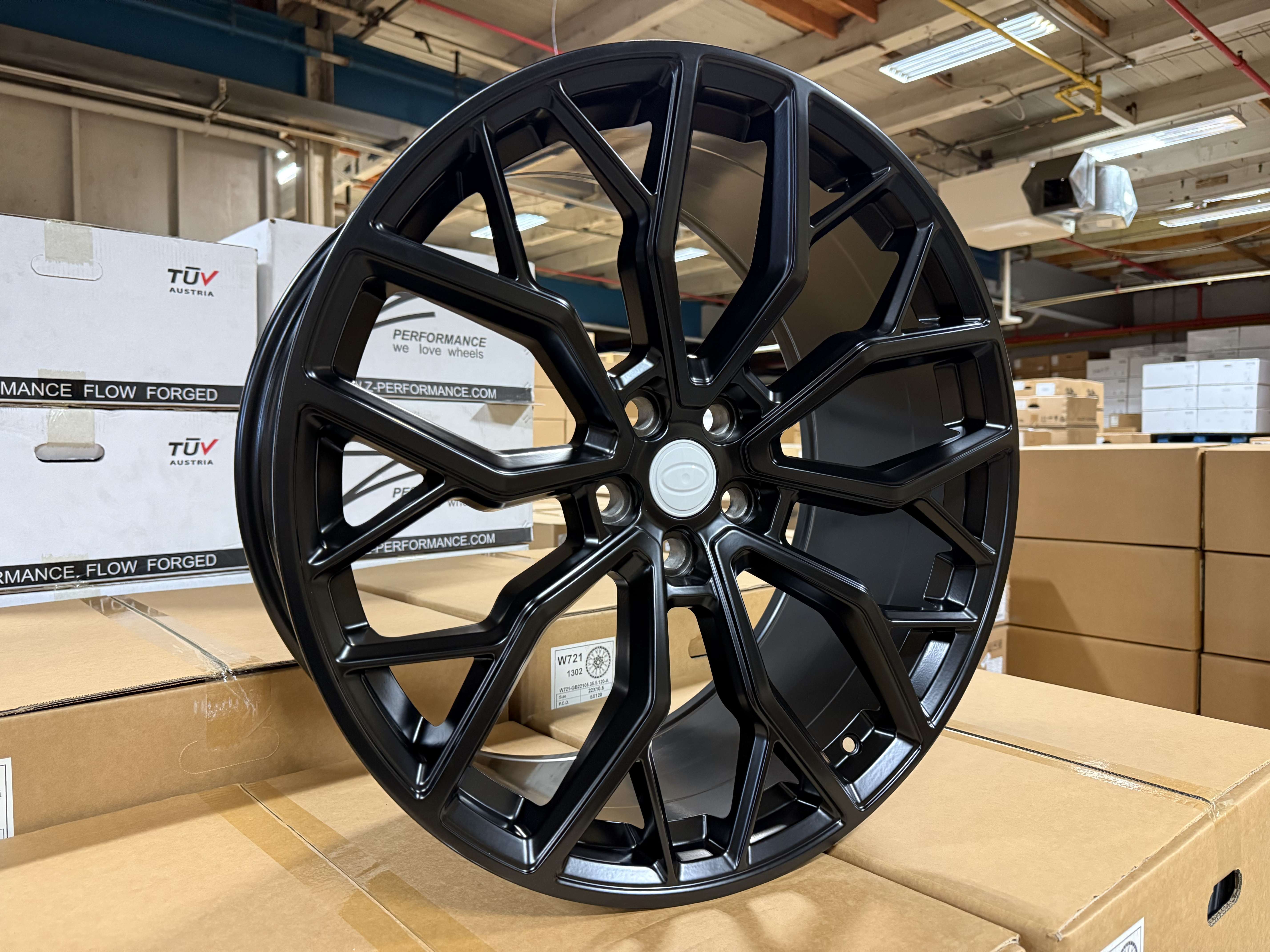 RR781 Satin Black Wheels for Range Rover | 22"
