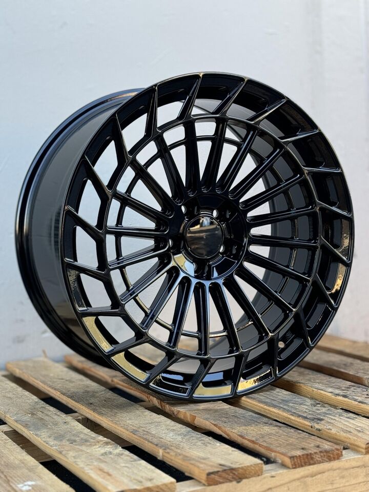 MB022 Gloss Black Wheels for Mercedes-Benz | 21"