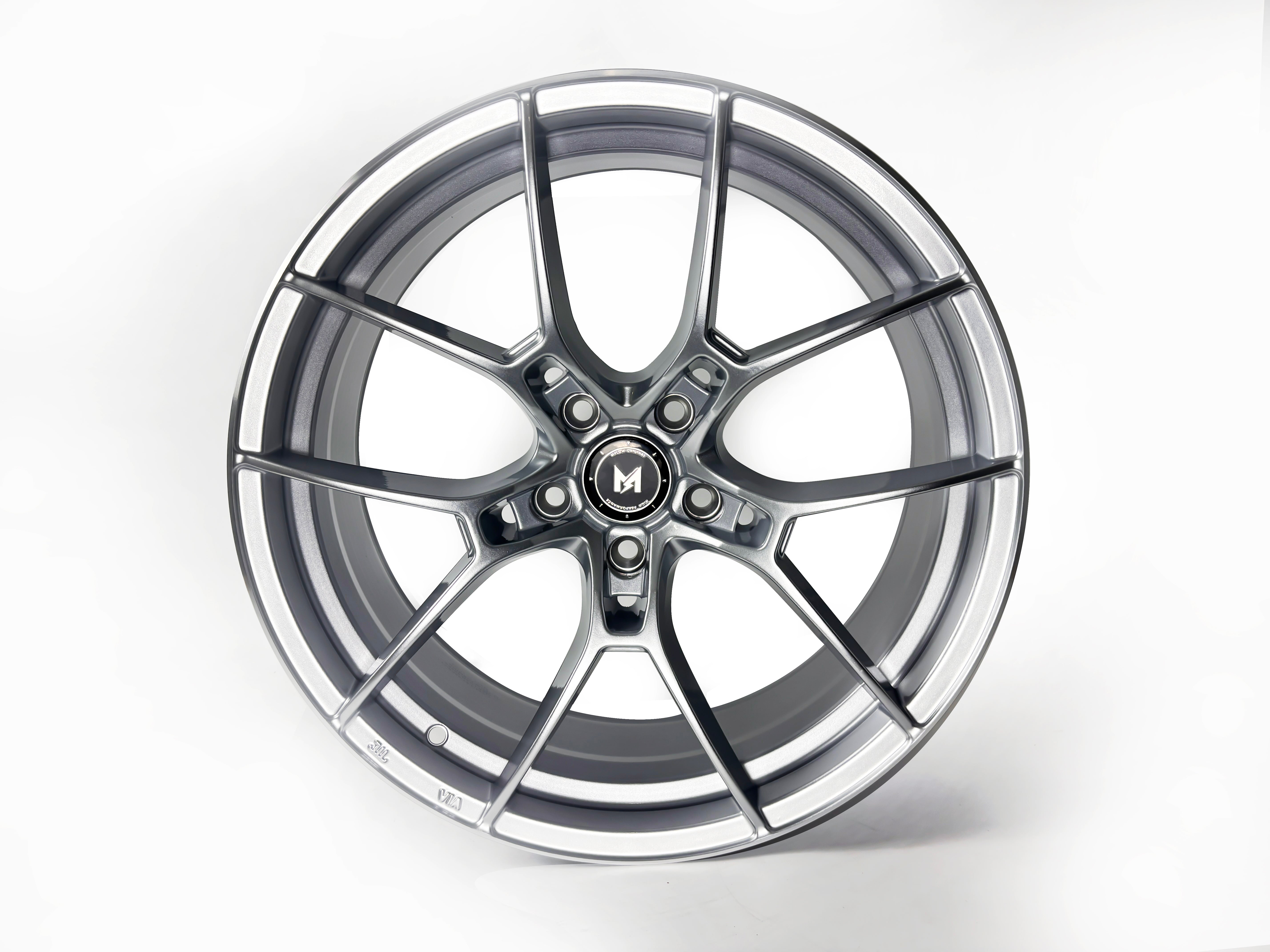 MFlow Racing MFR04 Flow Formed Wheels & Rims | 18"-20" | Multi Bolt